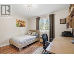 1 SCOTTSDALE STREET - 33