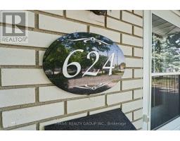624 MORNINGTON AVENUE - 3