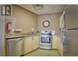 602 - 744 WONDERLAND ROAD S - 19