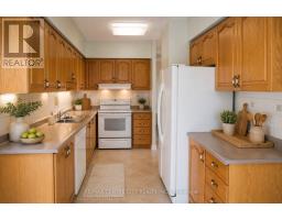 602 - 744 WONDERLAND ROAD S - 5