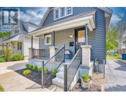 471 ALBERT STREET - 3