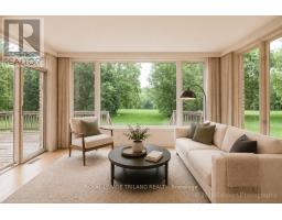 24 - 1040 RIVERSIDE DRIVE - 10