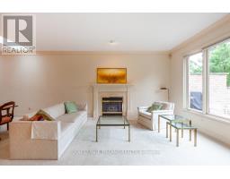 24 - 1040 RIVERSIDE DRIVE - 12