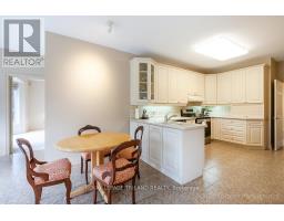 24 - 1040 RIVERSIDE DRIVE - 22
