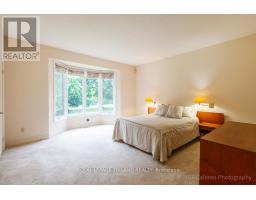 24 - 1040 RIVERSIDE DRIVE - 27