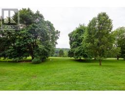 24 - 1040 RIVERSIDE DRIVE - 3