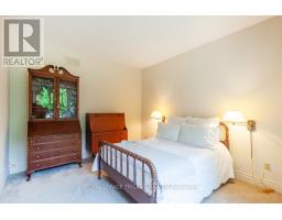 24 - 1040 RIVERSIDE DRIVE - 32