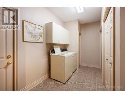 24 - 1040 RIVERSIDE DRIVE - 34