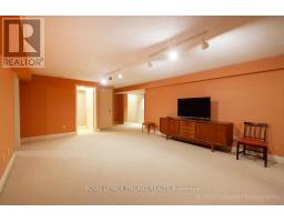 24 - 1040 RIVERSIDE DRIVE - 37
