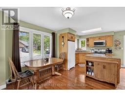441 DRURY LANE - 11