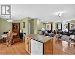 441 DRURY LANE - 15