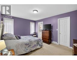 441 DRURY LANE - 21