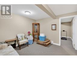 441 DRURY LANE - 31