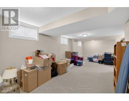 441 DRURY LANE - 33