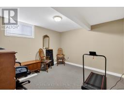 441 DRURY LANE - 34