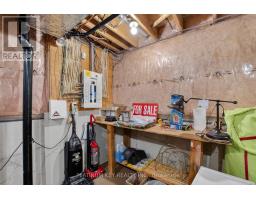 441 DRURY LANE - 39