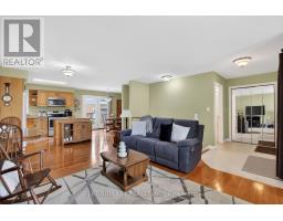 441 DRURY LANE - 7