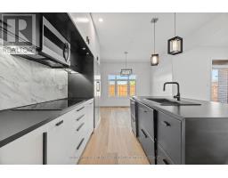 592 ALBERT STREET - 13
