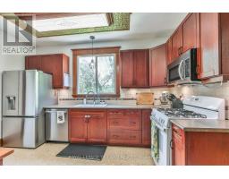 415 MAIN STREET E - 8
