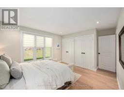 43 COMPTON CRESCENT - 21