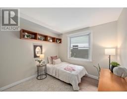 43 COMPTON CRESCENT - 25