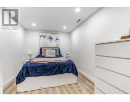 96 CARRIE CRESCENT - 24
