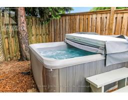 96 CARRIE CRESCENT - 29