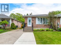 96 CARRIE CRESCENT - 33