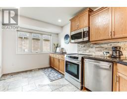 96 CARRIE CRESCENT - 7