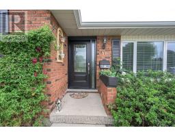 30 ERINLEA DRIVE - 3