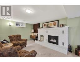 30 ERINLEA DRIVE - 31