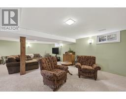 30 ERINLEA DRIVE - 33