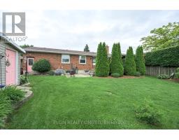 30 ERINLEA DRIVE - 7