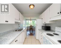704 - 600 GRENFELL DRIVE - 13