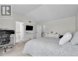 3 - 410 AMBLESIDE DRIVE - 20