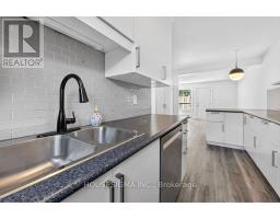 143 - 166 SOUTHDALE ROAD W - 8
