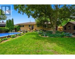 473 PINETREE DRIVE - 41