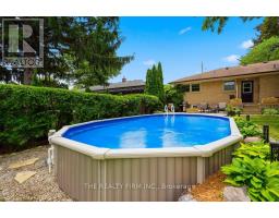 473 PINETREE DRIVE - 44
