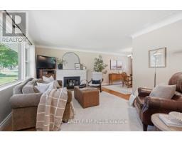 473 PINETREE DRIVE - 6