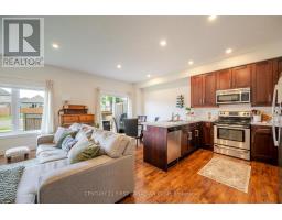 14 - 292 FALCON DRIVE - 11