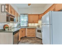 52 EASTMAN AVENUE - 13
