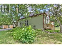 52 EASTMAN AVENUE - 2