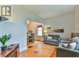 52 EASTMAN AVENUE - 22