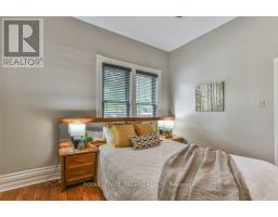 52 EASTMAN AVENUE - 24