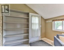 52 EASTMAN AVENUE - 28