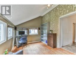 52 EASTMAN AVENUE - 29