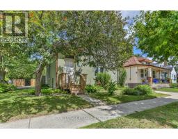 52 EASTMAN AVENUE - 3