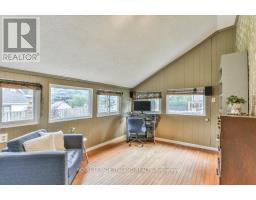 52 EASTMAN AVENUE - 30