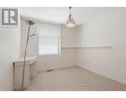 384 REGAL DRIVE - 16