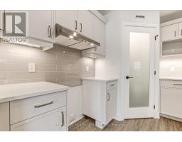 36 HAWKS GATE - 10